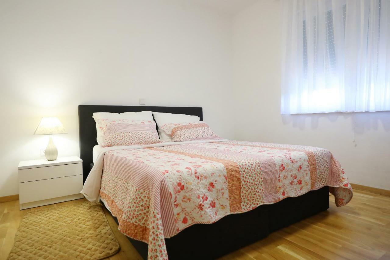 Apartmani Vlado Mitar Sukošan 外观 照片