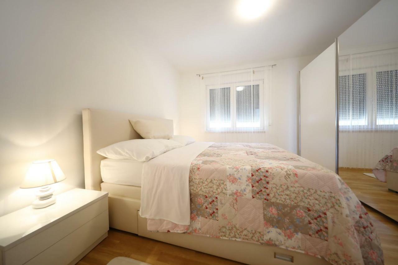 Apartmani Vlado Mitar Sukošan 外观 照片